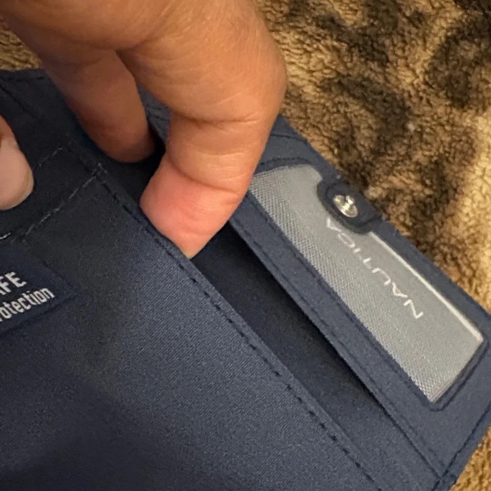 Nautica Blue Navy Embossed Card Holder